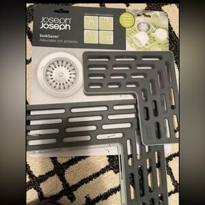 Joseph Joseph
SinkSaver™
Adjustable sink protector